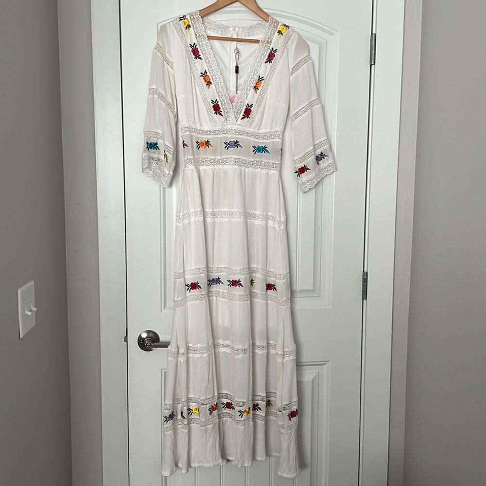 Chicwish Embroidery and Lace Trims Inserted Cotton Maxi Dress - Picture 3 of 8